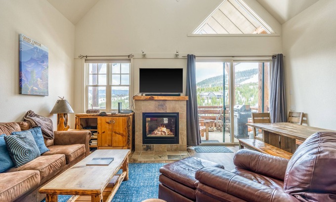 Saddle Ridge House | Ski-in/ski-out townhome with WiFi & W/D
