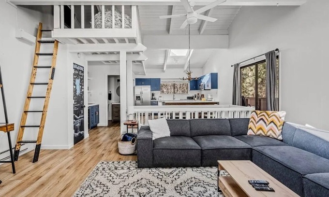 Incline Village House | Ski Lease! On shuttle line to Diamond Peak!