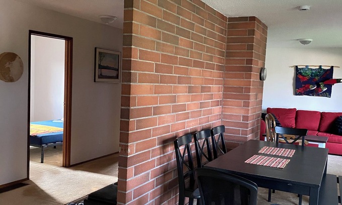 Smithers House | Ski season/summer/workers dream getaway