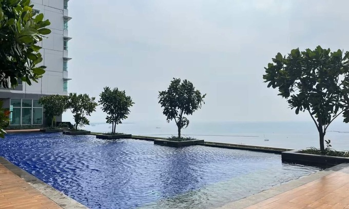 Pluit Apartment | Sky Heaven Greenbay in North Jakarta