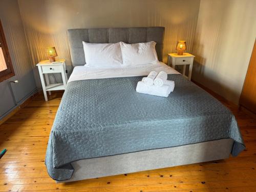 Old Town Apartment | Sky House in Old Town Xanthi 2BR - Meno Homes 9