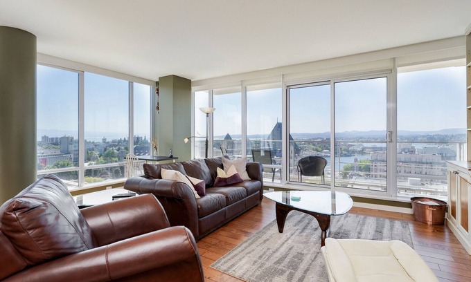 Downtown Victoria Condo | Sky's the Limit - Fantastic Views From This 15th Floor Condo, AC, Pool, Hot Tub, Gym, Parking