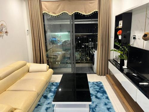 Gia Lam Hotel | Skyhome