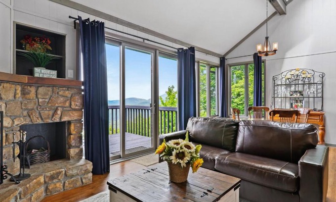 Sugar Mountain Apartment | Skyleaf Villa 702