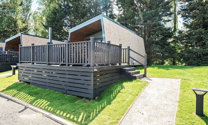 Great Houghton Cottage | SKYLIGHT STARGAZER - BILLING AQUADROME in Billing Aquadrome Holiday Park