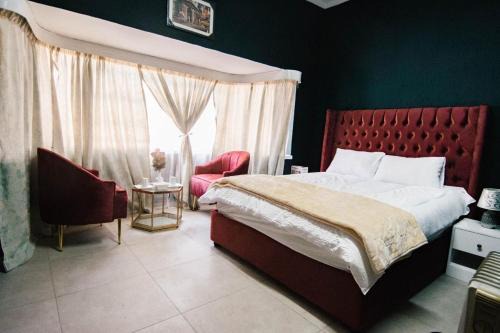 Greater Johannesburg Metropolitan Area Cabin | Skypz Home Lodge
