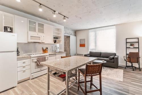 Gateway District Apartment | Sleek downtown Cleveland apartment