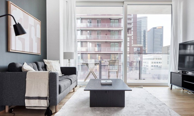 Erdberg Apartment | Sleek Landstraße 1BR w/Pool & Elevator, near Metro U3, by Blueground