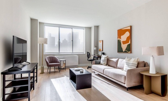 Upper East Side Apartment | Sleek UES 1BR w/Elevator, Gym & Pool, nr Central Park, by Blueground