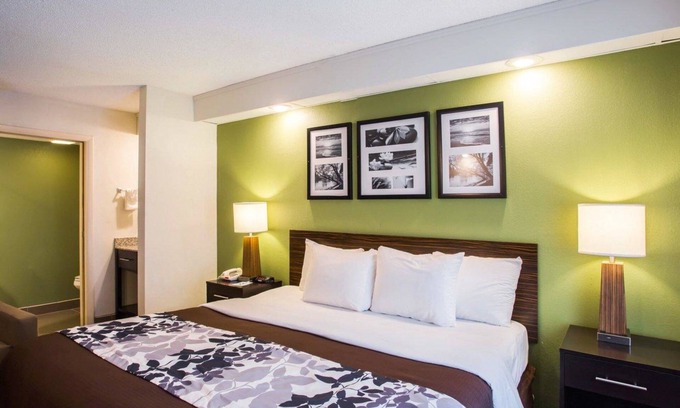 Talbot's Corner Hotel | Sleep Inn Nashville Downtown Opryland Area