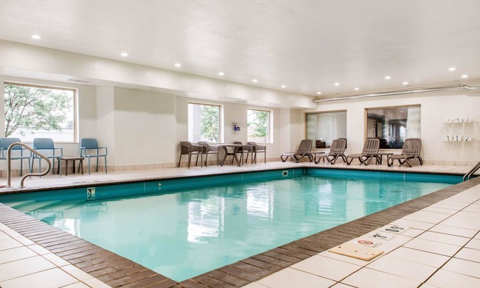 Columbus Hotel | Sleep Inn & Suites Columbus South