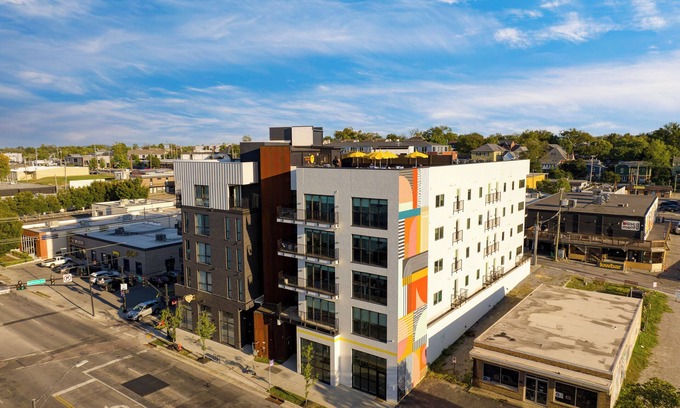 Historic Edgefield Apartment | Sleeps 144 | Entire Hotel w/Rooftop | The Carter