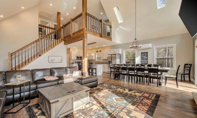 Jim Thorpe House | Sleeps 16! Game Room, Fireplace, Deck w/ Grill