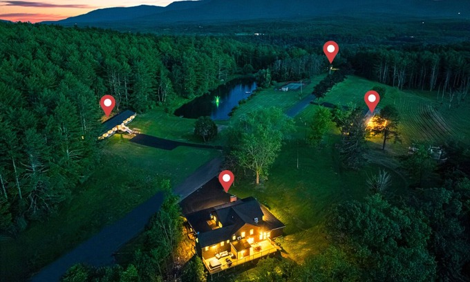 Freehold House | Sleeps 52 - Pond, Tennis Court, Hot Tubs, Sauna