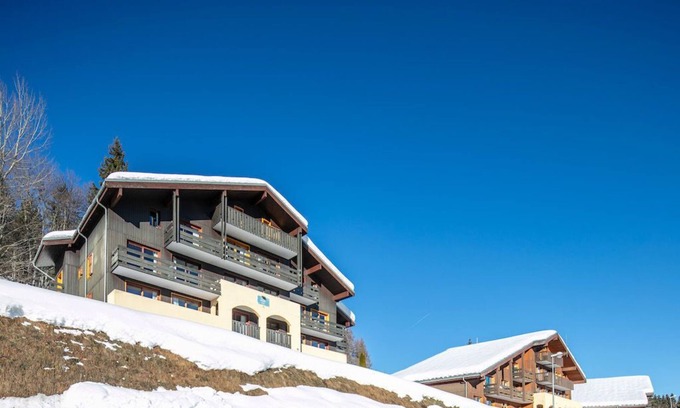 La Lechere Condo | Sleeps 7! 2BR Apt| Scenic Living in Valmorel!
