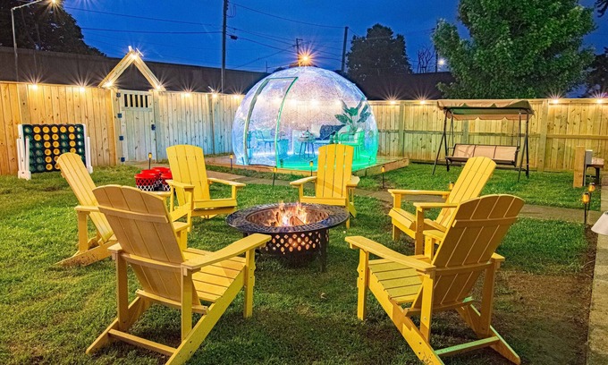 Jeffersonville House | Sleeps24*Louisville*6000SF*Views*YardOasis*HotTub*Dome*Firepit*Pet*Lux Amenities