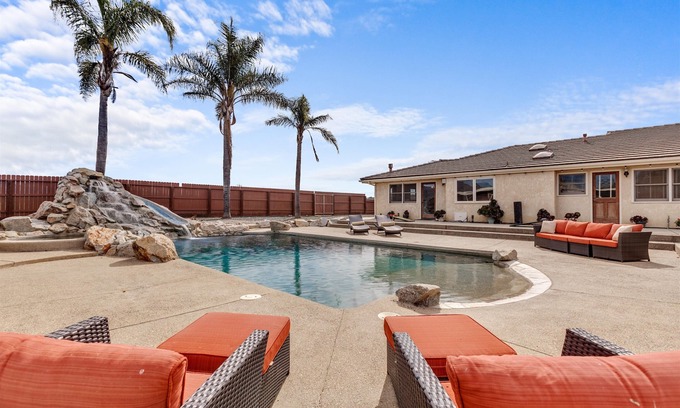 San Luis Obispo House | SLO Living At The Gateway To Edna Valley.