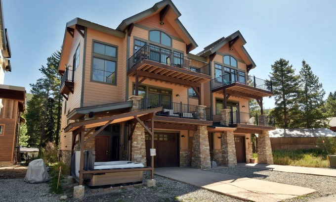 Old Town House | Slopeside Luxury Villa 126 I Ski Views I Private Hot Tub I Best Price I Discounted Attractions