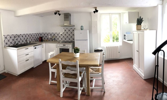 La Rue-Saint-Pierre House | Small renovated house 15 min from Beauvais Airport