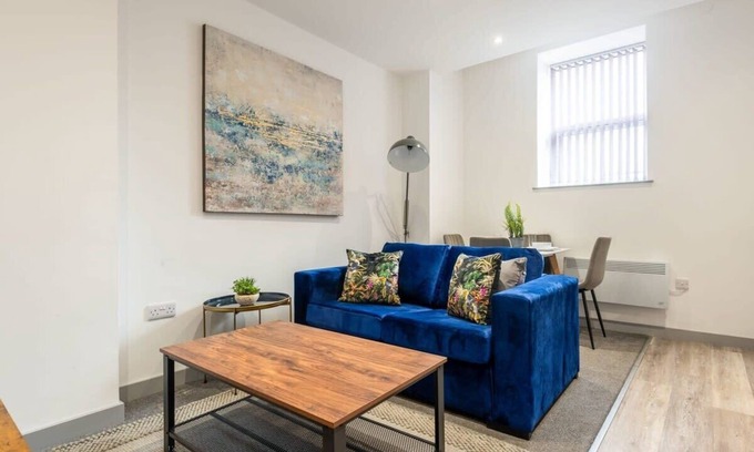 Doncaster Apartment | Smart 2 Bed Budget Apartment in Central Doncaster