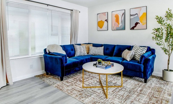 Alhambra Apartment | Smart 2BR Unit + Parking + Near DTLA #TravelSGV