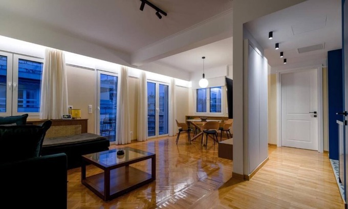 Neapoli Apartment | Smart Apartment next to Exarcheia Square | Peridot - Homes