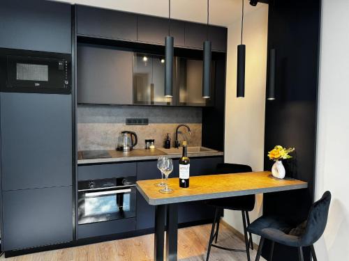 Vrsovice Apartment | Smarty Choice Living with Netflix - Kubánské náměstí