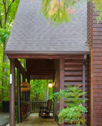 Wears Valley House | Smoky Mtn Summer! - 1 mi to GSMNP - Bears, Pool, Hot Tub, King Suite & Loft