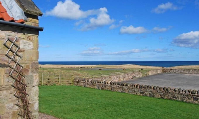 Newton by the Sea Cottage | SNOOK POINT COTTAGE, family friendly in Newton-By-The-Sea