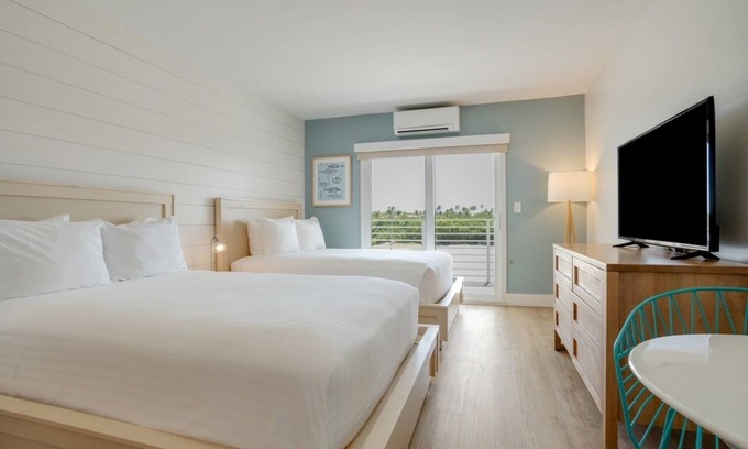 Islamorada Apartment | Snorkeling & Kayaking Beach Resort! Seaside Villa w/Patio! Marina, Pool, Parking