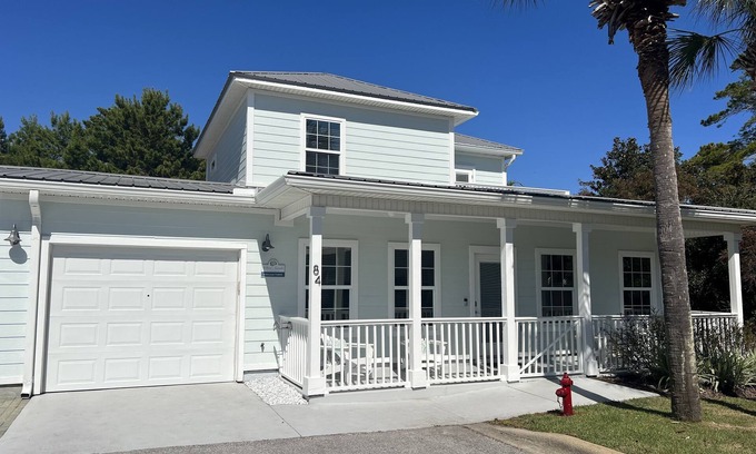 Miramar Beach House | Snowbird availability! Book before end September for extra discount!