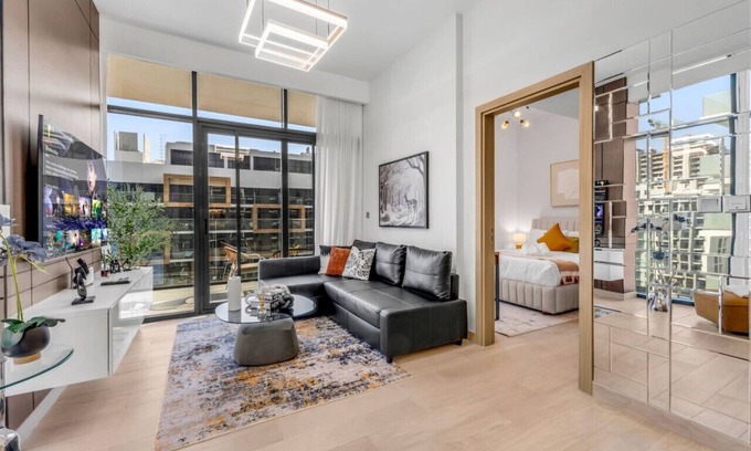 Nad Al Sheba Apartment | Snug One-Bedroom Oasis