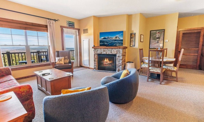 Snowshoe Apartment | Soaring Eagle 203 Convenient Cozy and Captivating