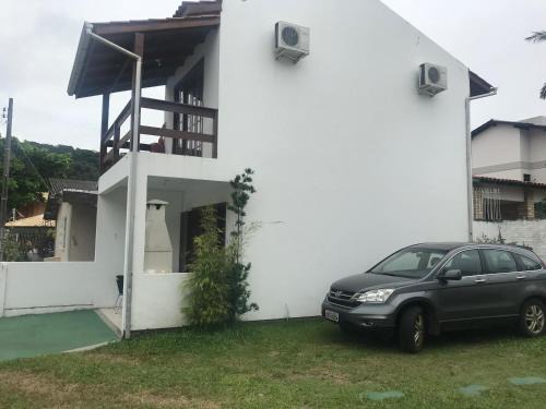 Armacao House | Sobrado 50 metros da Praia da Armação e Matadeiro-Floripa!