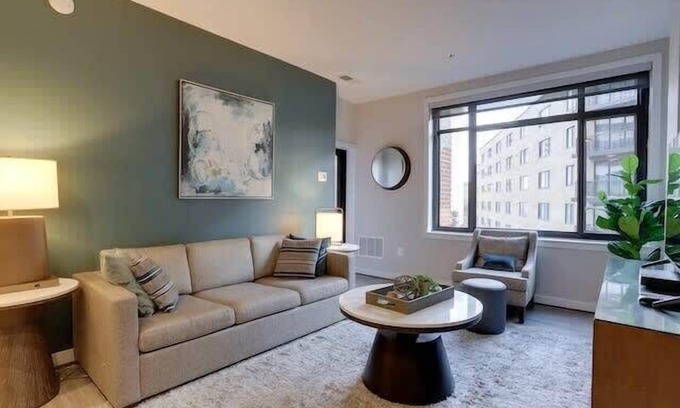 Court House Apartment | Sojourn | Courtland Towers | 1 BR w/Bocci Ball Court