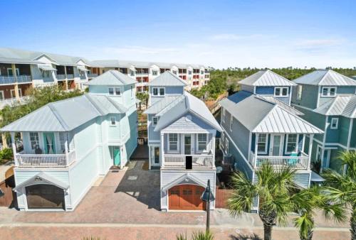 Waterside Village House | Sol Shine Gulf-View Retreat Steps from the Sand