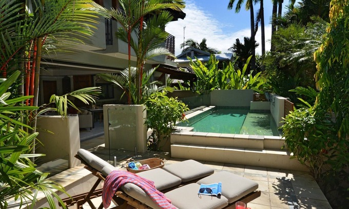 Port Douglas Villa | Solander Sunrise A - 3 Bedroom Villa by the Beach