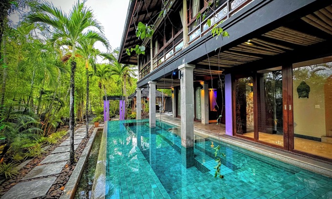 Bophut Hills Villa | Solaris Artist Villa. 10m Drive to BeachClubs, Nightlife & Fisherman's Village