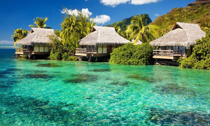 Koh Wai House | SOLE RESORT 20 Pax Beachfront Bungalows on Private Island with WiFi Restaurant