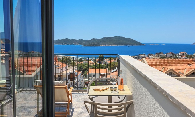 Kas Apartment | Sole Vista Homes