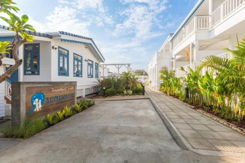 Ko Sichang Resort | Somewhere Koh Sichang