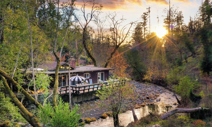 Santa Rosa House | Sonoma Creek Haven | Hot Tub, Firepit, Creekside Views Near Kenwood Wineries