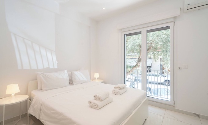 Pangrati Apartment | Sophisticated Modern Apt in Athens