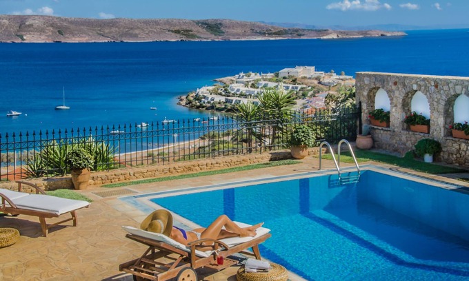 Lavreotiki Villa | Sounio-Villas Lavrio