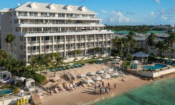 Seven Mile Beach Apartment | South Bay Beach Club - Three Bedroom Beachfront Condos by Grand Cayman Villas & Condos