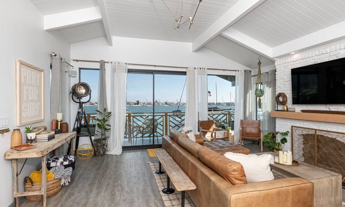 Balboa Island House | South Bayfront Breeze