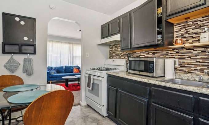 Cuyahoga County House | South Cleveland 2-bedroom near Maple Hts.