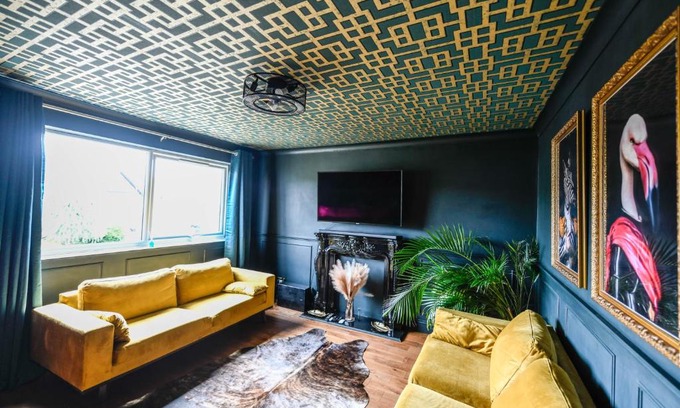 Felpham Apartment | South coast boudoir