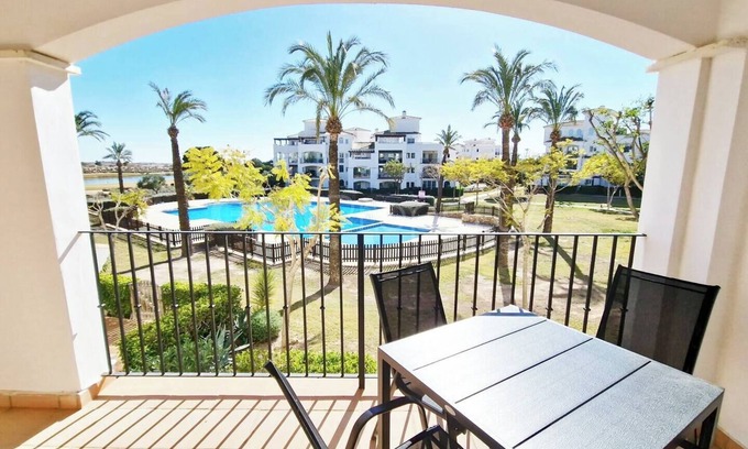 Gea y Truyols Apartment | South-facing 2-bed apartment, with pool view