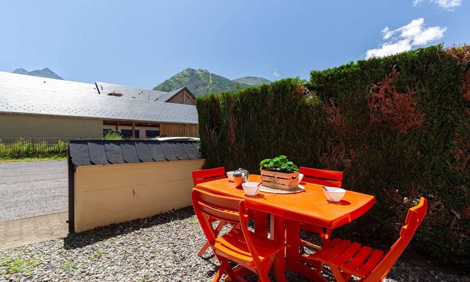 Vielle-Aure Apartment | South-facing T2 apartment, calm, near Saint-Lary, 4 people